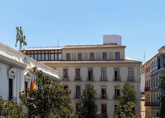 Chezmoihomes Town Hall Apartment 2